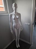 Etalagepop, paspop, Ophalen