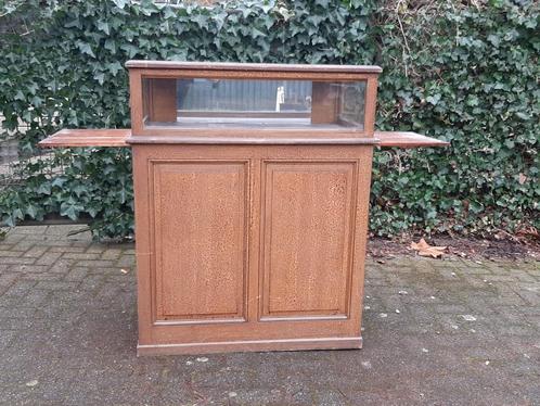Oude vitrinekast, Antiek en Kunst, Curiosa en Brocante, Ophalen