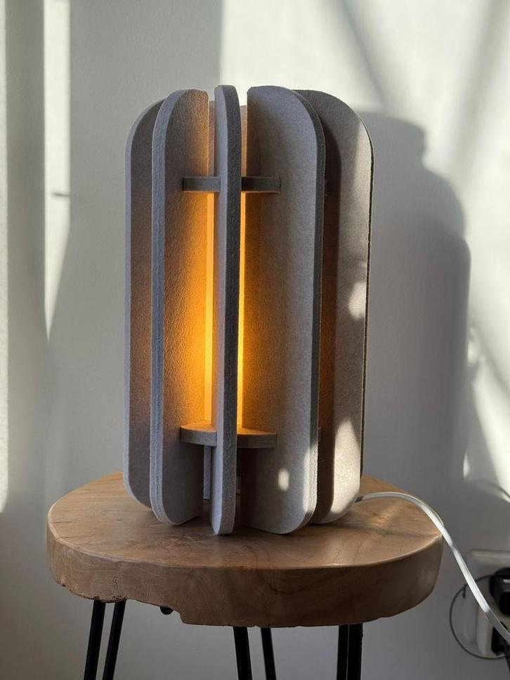 Staande tafellamp, Huis en Inrichting, Haarden, Zo goed als nieuw, Houthaard, Ophalen of Verzenden