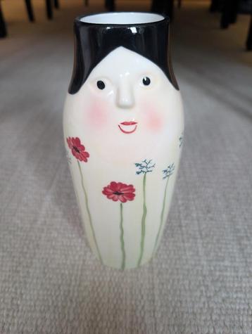 Keramiek Poppetje Vase  beschikbaar voor biedingen