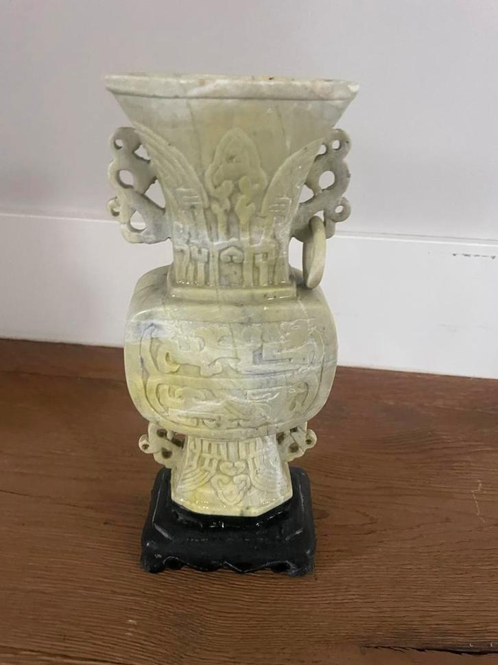 Antieke Chinese Jade Vaas op Voetstuk - Uniek Decoratief Stu, Antiek en Kunst, Antiek | Vazen, Ophalen of Verzenden