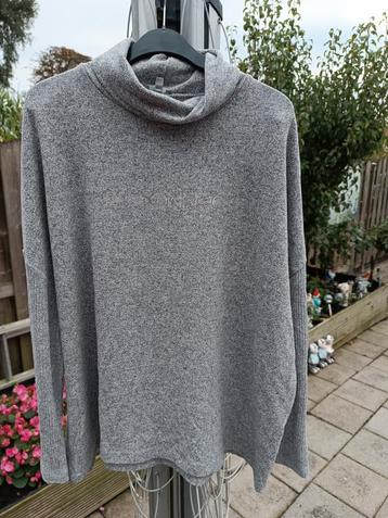 Dames shirt met col, zilvergrijs beschikbaar voor biedingen