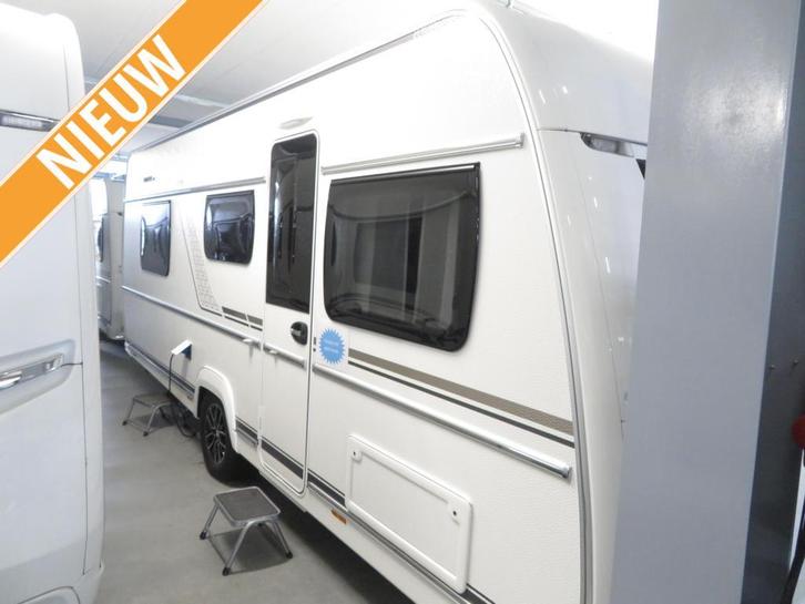 Fendt Tendenza 560 SFWD Gratis mover, Caravans en Kamperen, Caravans, tot en met 4, Rondzit, Fendt, Queensbed, Overige typen, Douche