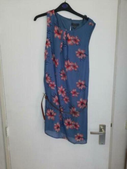 nieuwe blauwe bloemen jurk met riem maat 44, Kleding | Dames, Jurken, Nieuw, Maat 42/44 (L), Blauw, Ophalen of Verzenden