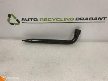 Wielsleutel Renault Clio 3 ORIGINEEL 8200225810 beschikbaar voor biedingen