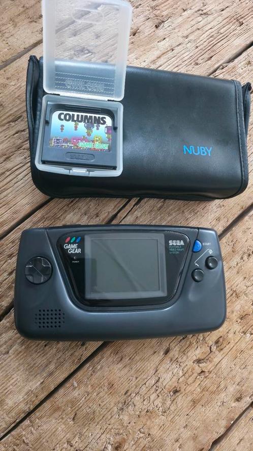 Sega Game Gear met game en tas, Spelcomputers en Games, Spelcomputers | Sega, Zo goed als nieuw, Game Gear, Met 1 controller, Met games