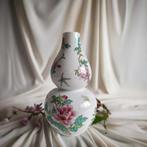 Famille Rose knobbelvaasje, Antiek en Kunst, Antiek | Porselein, Verzenden