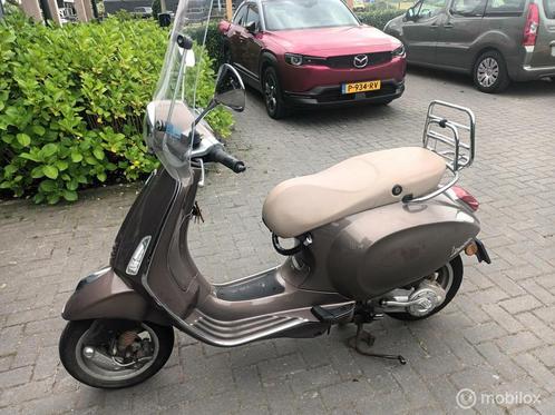 Vespa Bromscooter Primavera 4T 11.000 km Inruil kan, Fietsen en Brommers, Scooters | Vespa, Gebruikt, Overige modellen, Benzine