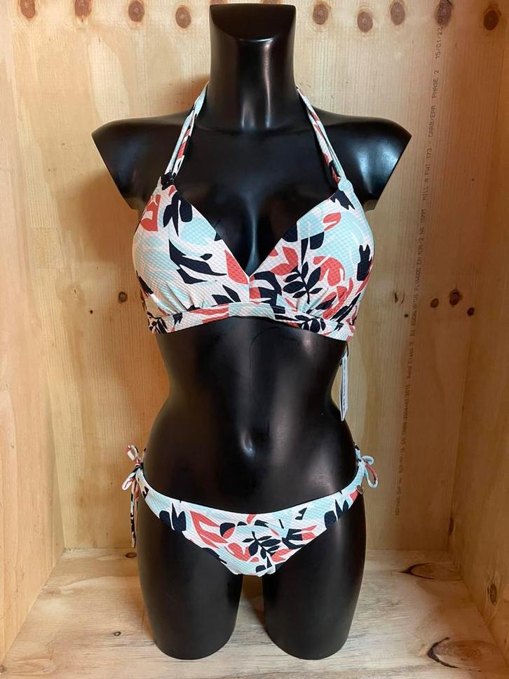 Beachlife halter bikini maat 36d, Kleding | Dames, Badmode en Zwemkleding, Nieuw, Overige typen, Overige kleuren, Verzenden