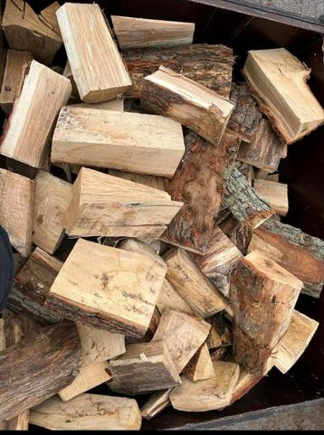 Half droog & wind gedroogd Frans eiken haardhout beschikbaar voor biedingen