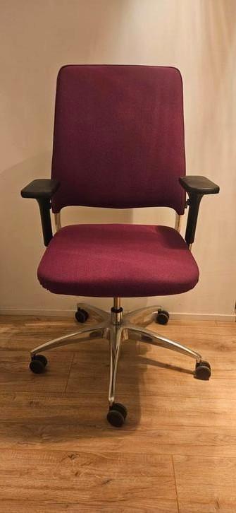 Stevige bordeauxrode bureaustoel, Huis en Inrichting, Bureaustoelen, Gebruikt, Ophalen