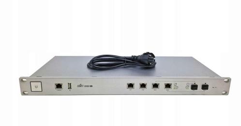 Unifi Security Gateway Pro, Computers en Software, Routers en Modems, Zo goed als nieuw, Router, Ophalen of Verzenden