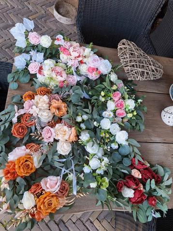 Kunstbloemstukken Bruiloft Decoratie beschikbaar voor biedingen