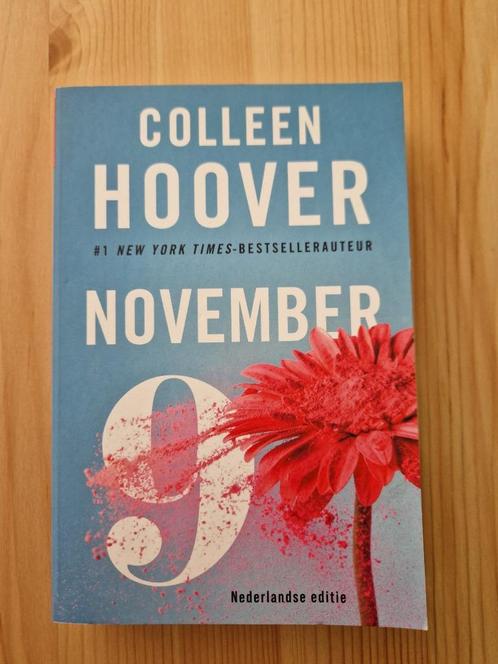 November 9 - Colleen Hoover (NL) (SOFTCOVER), Boeken, Romans, Gelezen, Nederland, Ophalen of Verzenden