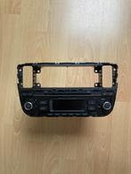 Volkswagen Up radio, Ophalen, Gebruikt, Volkswagen