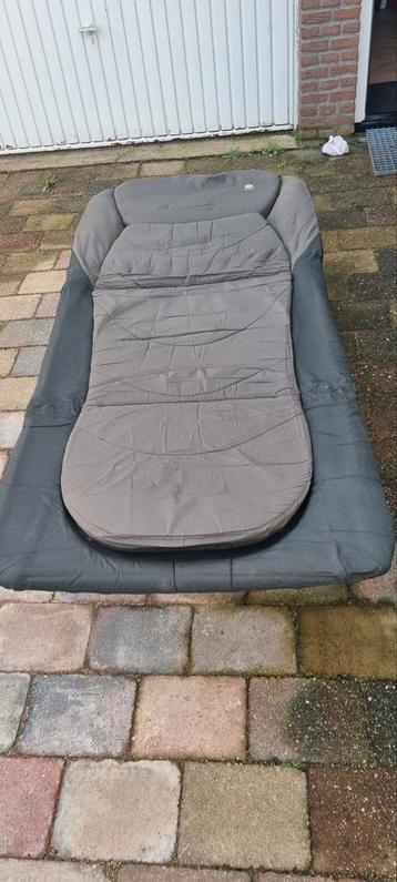 JRC Extreme Bedchair 3 Leg beschikbaar voor biedingen