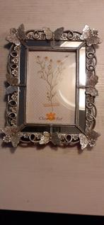 Zilverkleurige fotolijst, Huis en Inrichting, Woonaccessoires | Lijsten, Ophalen, Minder dan 50 cm, Metaal of Aluminium, Nieuw