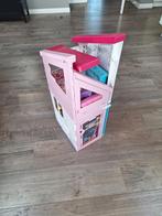 Barbiehuis met accessoires, Kinderen en Baby's, Speelgoed | Poppenhuizen, Ophalen of Verzenden, Zo goed als nieuw