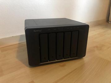 Synology DS1515+ (8gb ram + 2 x 4tb HDD) AANBIEDING! beschikbaar voor biedingen