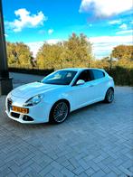 Alfa Romeo Giulietta 1.4 Turbo | Automaat | Carplay 2012 Wit, Auto's, Alfa Romeo, 65 €/maand, 1280 kg, 4 cilinders, Wit