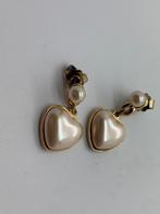 V814 Prachtige zilveren oorbellen goudkleurig hearts, Hangers, Ophalen of Verzenden, X, Goud