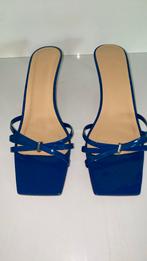 Blaiwr lak leer pump schoen van By Far maat 41 als nieuw, Ophalen of Verzenden, Zo goed als nieuw, Blauw