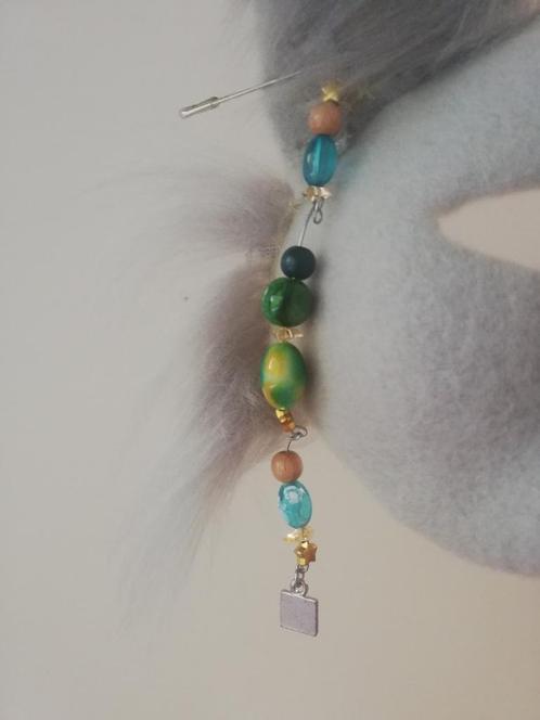 Therian kralen hanger groen met blauw!, Sieraden, Tassen en Uiterlijk, Overige Accessoires, Zo goed als nieuw, Ophalen of Verzenden