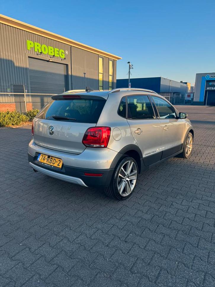 Volkswagen Polo 1.4 16V 63KW DSG 2011 Beige, Auto's, Volkswagen, Particulier, Polo, Airconditioning, Bluetooth, Climate control