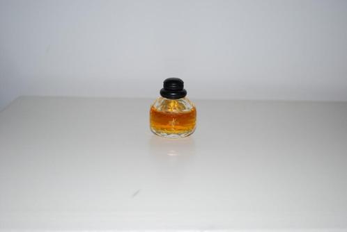 Miniatuur Yves Saint Laurent Paris, Verzamelen, Parfumverzamelingen, Zo goed als nieuw, Miniatuur, Gevuld, Ophalen of Verzenden