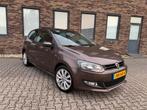 Volkswagen Polo LIFE 1.2 Airco Cruise Pano PDC Carplay Navi, Auto's, Voorwielaandrijving, Bruin, 1198 cc, Bedrijf