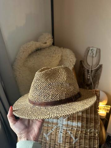 Prachtige strohoed voor heren en dames van Hatland maat s/m beschikbaar voor biedingen