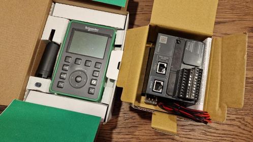 PLC Modicon TM221M16R + Remote Display, Hobby en Vrije tijd, Elektronica-componenten, Zo goed als nieuw, Ophalen of Verzenden