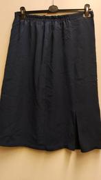Blauwe rok met elastiek, Kleding | Dames, Rokken, Maat 38/40 (M), Blauw, Ophalen of Verzenden, Onder de knie