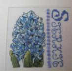 Borduurpatroon  Hyacint Bol tot  bloem   nr 8227, Verzenden, Nieuw, Handborduren, Patroon