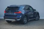 BMW iX1 eDrive20 | xLine | Innovation Pack | Travel Pack, Auto's, BMW, Zwart, Blauw, 67 kWh, Nieuw