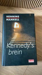 Henning Mankell - Kennedy's brein, Boeken, Detectives, Ophalen of Verzenden, Henning Mankell, Zo goed als nieuw