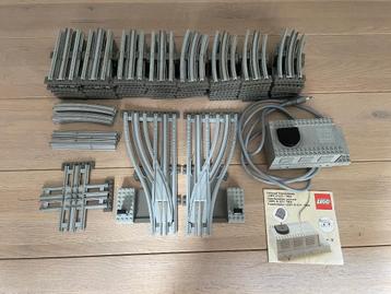 Lego 12 volt rails + trafo  beschikbaar voor biedingen