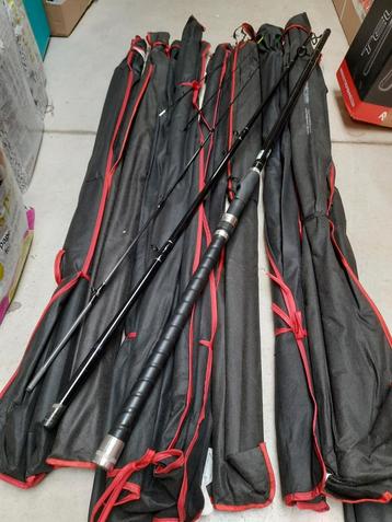 Partij van 10 nieuwe feederhengels 3.30m 30-80gram beschikbaar voor biedingen