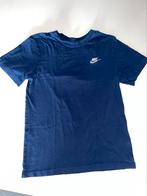 Donker blauw Nike shirt maat 170, Kinderen en Baby's, Kinderkleding | Maat 170, Jongen, Ophalen of Verzenden, Zo goed als nieuw