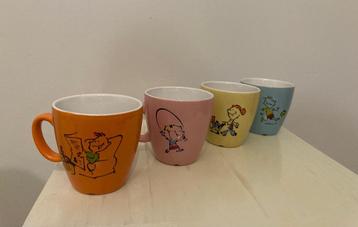 Vintage Renault merchandising : set van 4 mokken / tassen beschikbaar voor biedingen