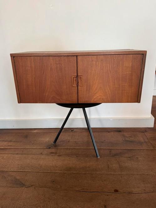 Poul Cadovius Royal System style vintage modulaire wandkast, Huis en Inrichting, Kasten | Wandmeubels, Zo goed als nieuw, Minder dan 100 cm