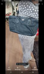 Prada dames handtas., Sieraden, Tassen en Uiterlijk, Tassen | Damestassen, Ophalen of Verzenden, Zo goed als nieuw, Zwart, Handtas