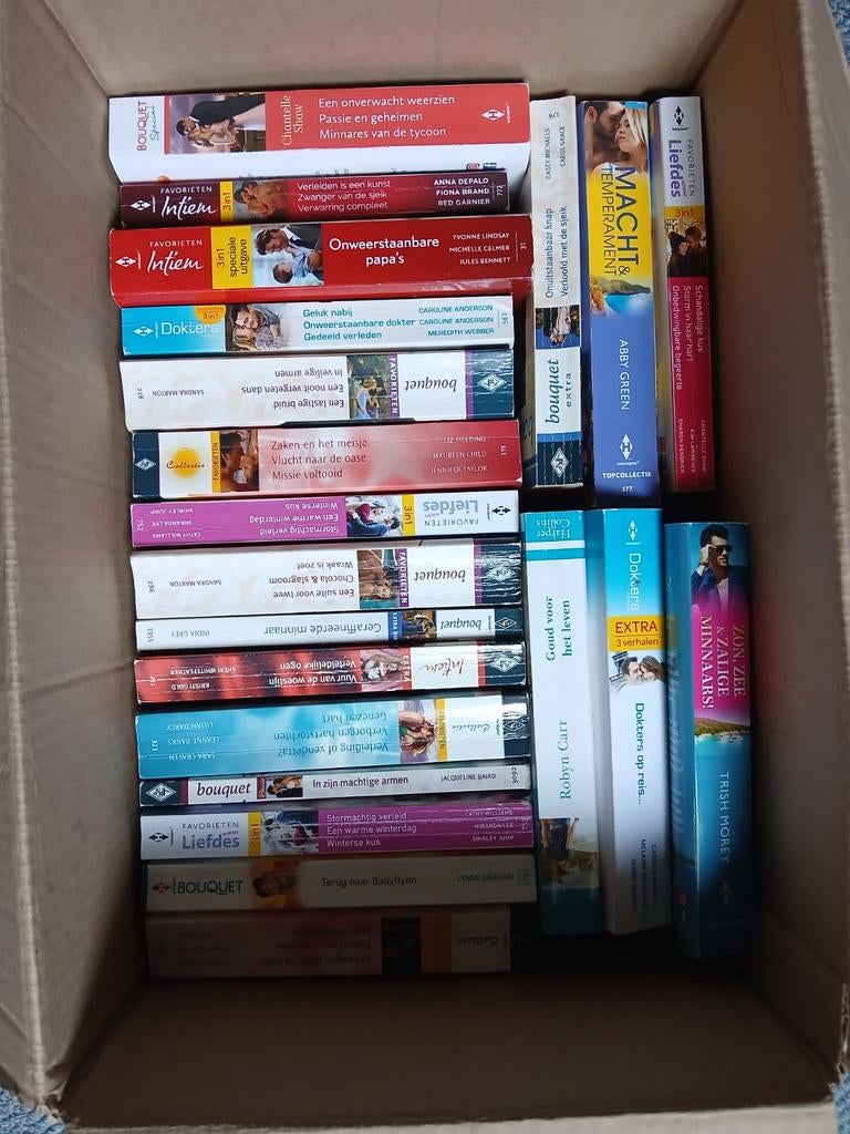 Bouquetreeks,  intiem ed, Ophalen of Verzenden, Zo goed als nieuw