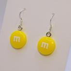 Gele M&M oorbellen, Overige materialen, Hangers, Verzenden, Geel