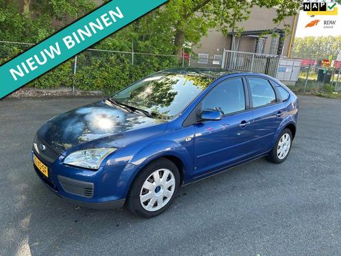 Ford Focus 1.6-16V Trend NETTE AUTO RIJDT EN SCHAKELT GOED, Auto's, Ford, Bedrijf, Te koop, Focus, ABS, Airbags, Airconditioning