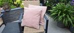 Oud roze kussens. 2x, Huis en Inrichting, Woonaccessoires | Kussens, Ophalen, Zo goed als nieuw, Roze, Vierkant