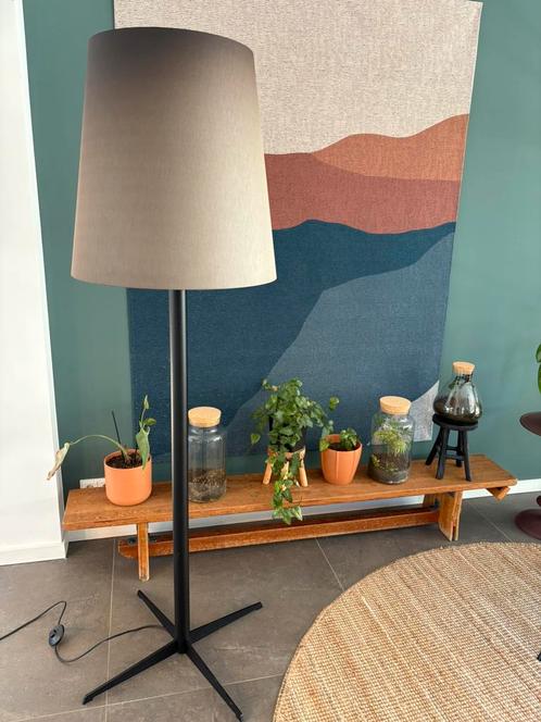 Zwart stalen vloerlamp Trip Industria Masterlight, Huis en Inrichting, Lampen | Vloerlampen, 150 tot 200 cm, Metaal, Ophalen