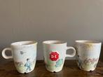 3 Douwe Egberts kopjes met kindertekeningen, Huis en Inrichting, Keuken | Servies, Ophalen of Verzenden, Zo goed als nieuw, Overige stijlen