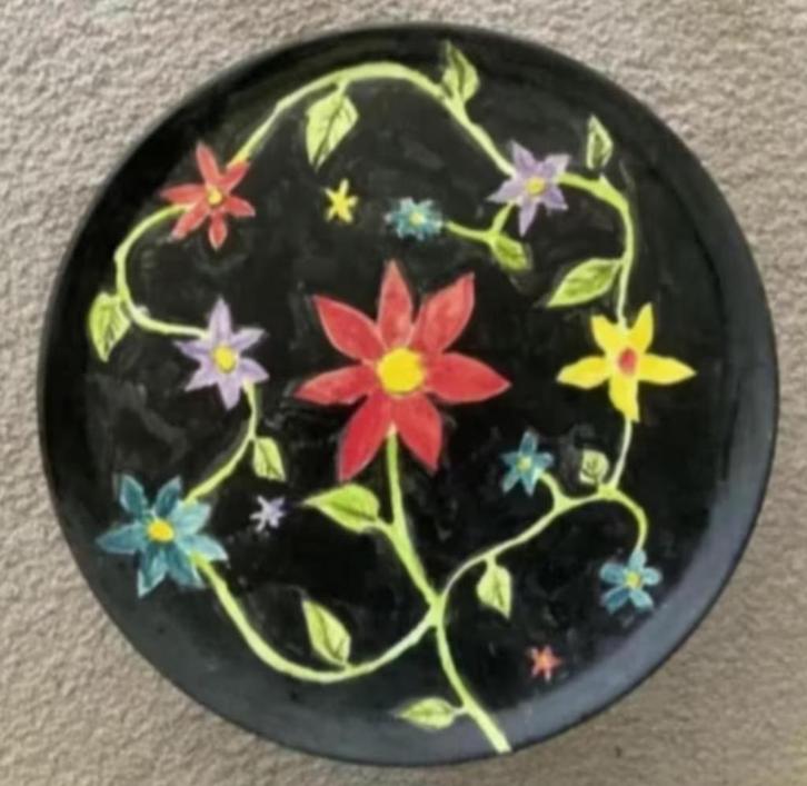 Hand-beschilderde taartschotel, taartplateau voet bloemen, Huis en Inrichting, Keuken | Servies, Zo goed als nieuw, Schaal of Schalen