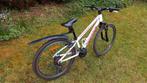 Serious Rockville 24" Kinderen, White/pink (Framemaat 33cm), Ophalen, Zo goed als nieuw, Staal, 24 inch of meer